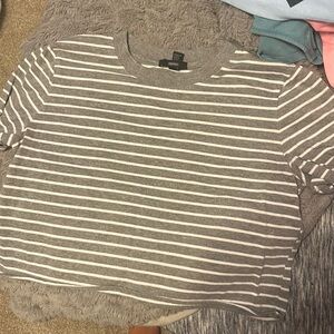Forever 21 crop t shirt